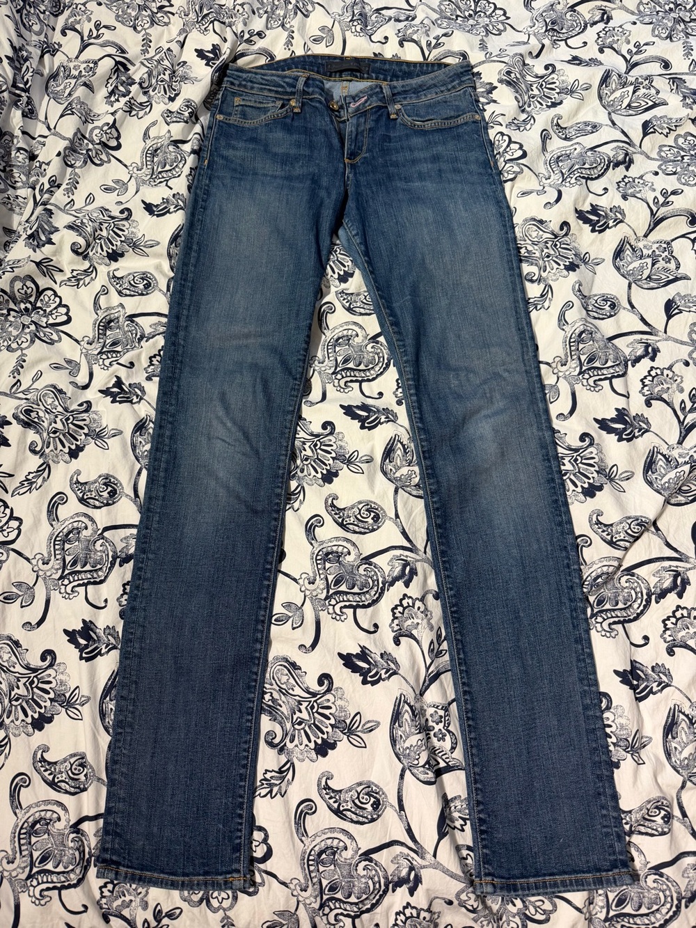 Juicy Couture Skinny Jeans in Mid Blue Wash